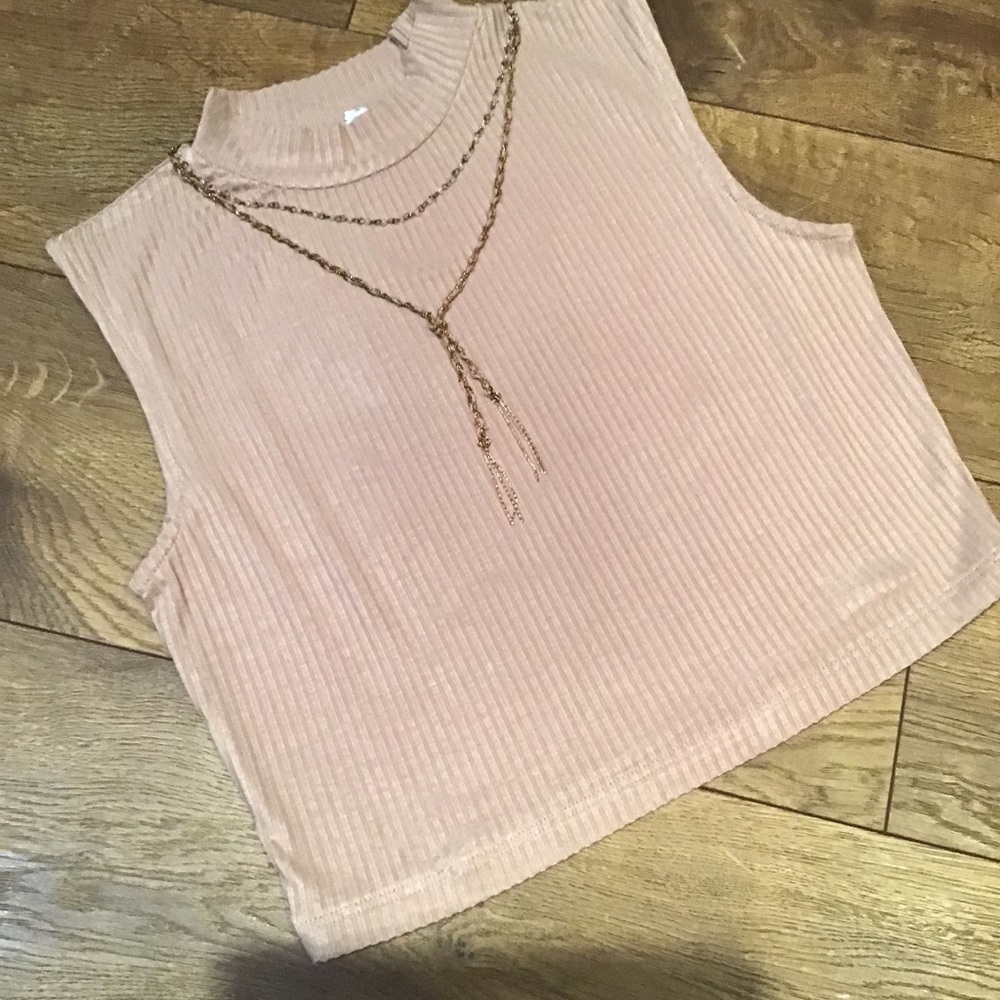 TWO LIGHTWEIGHT SOFT RIBBED STRETCHY CROP TOPS - Picture 13 of 13